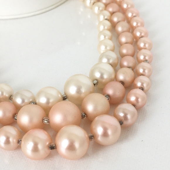 Vintage 60’s Signed Japan Faux Pearl 3 Strand Necklace Light Peach/Pink Retro - Picture 10 of 12
